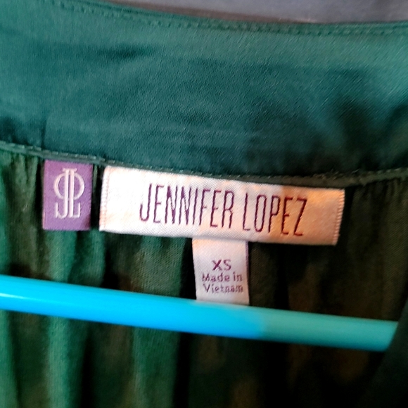Jennifer lopez top Xtra small, green sequins, tie front - Picture 3 of 4